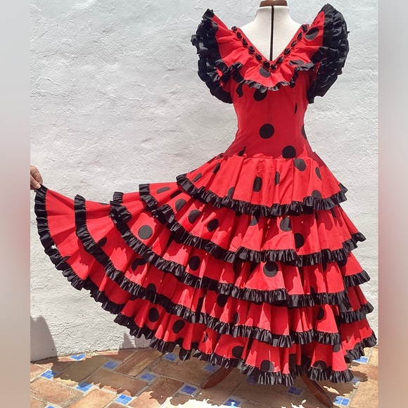 Authentic Spanish  
Vintage Flamenco Dress - Picture 2 of 10